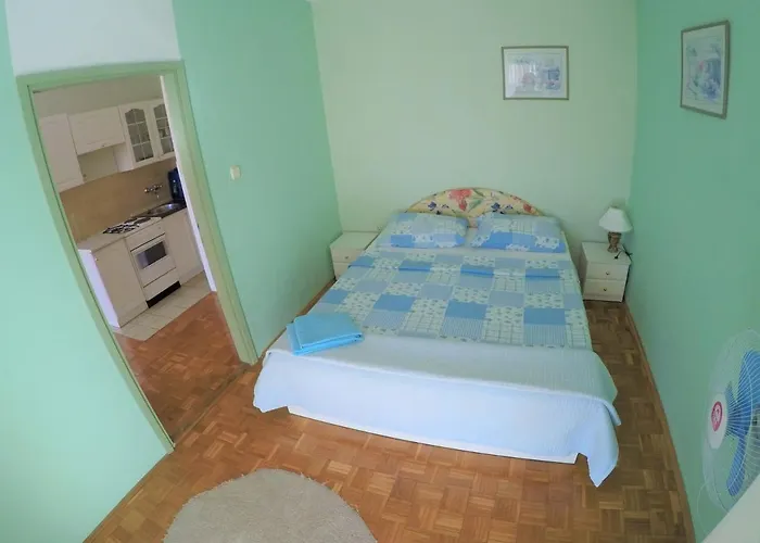 Апартаменты With Parking Space Biograd Na Moru, Biograd - 6201 Биоград-на-Мору